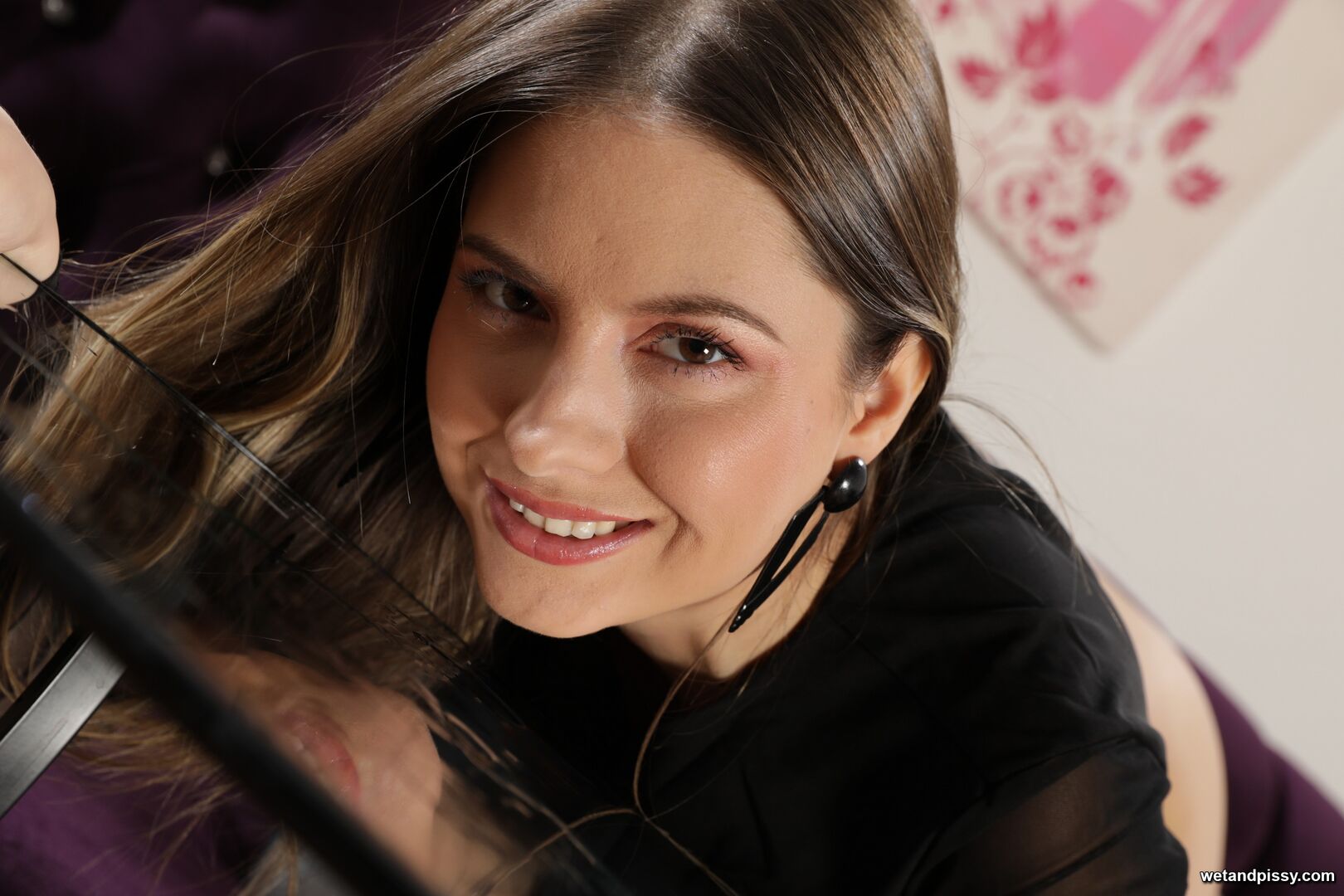 REBECCA VOLPETTI — SPLASHING OVER GLASS