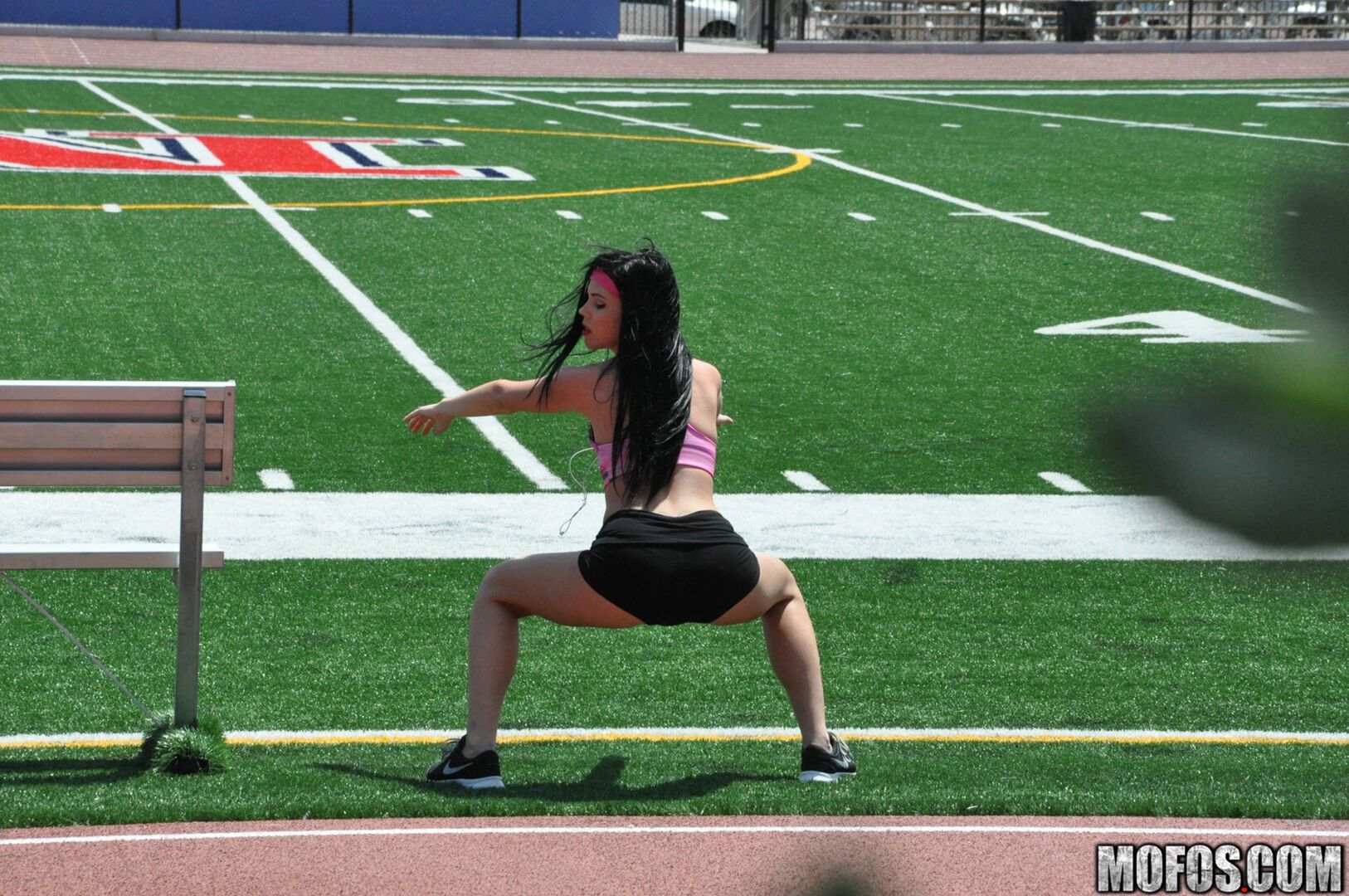 Athletic Amateur Sucks and Fucks