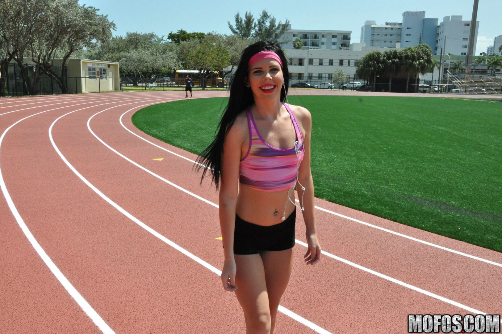 Athletic Amateur Sucks and Fucks