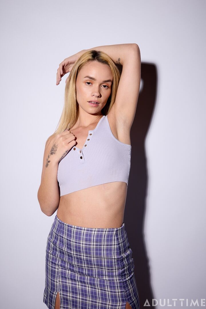 How Women Orgasm - Khloe Kingsley