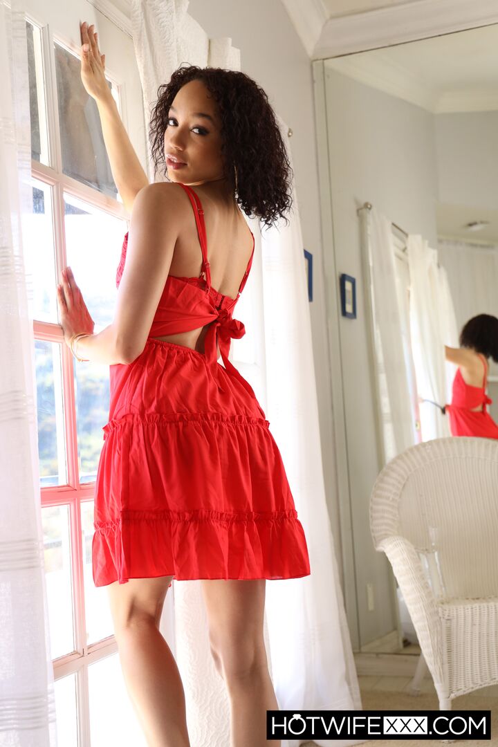 Husband Watches Alexis Tae Have Her Dreams Come True