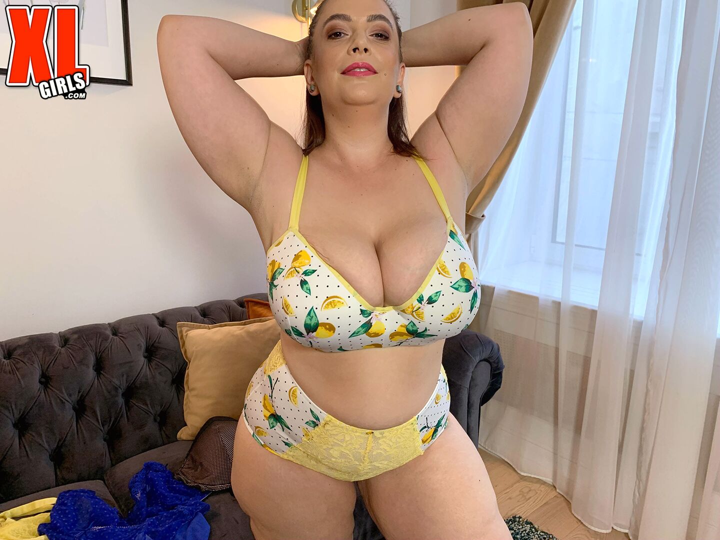 MIA SWEETHEART: GODDESS OF BOOBS & BOOTY