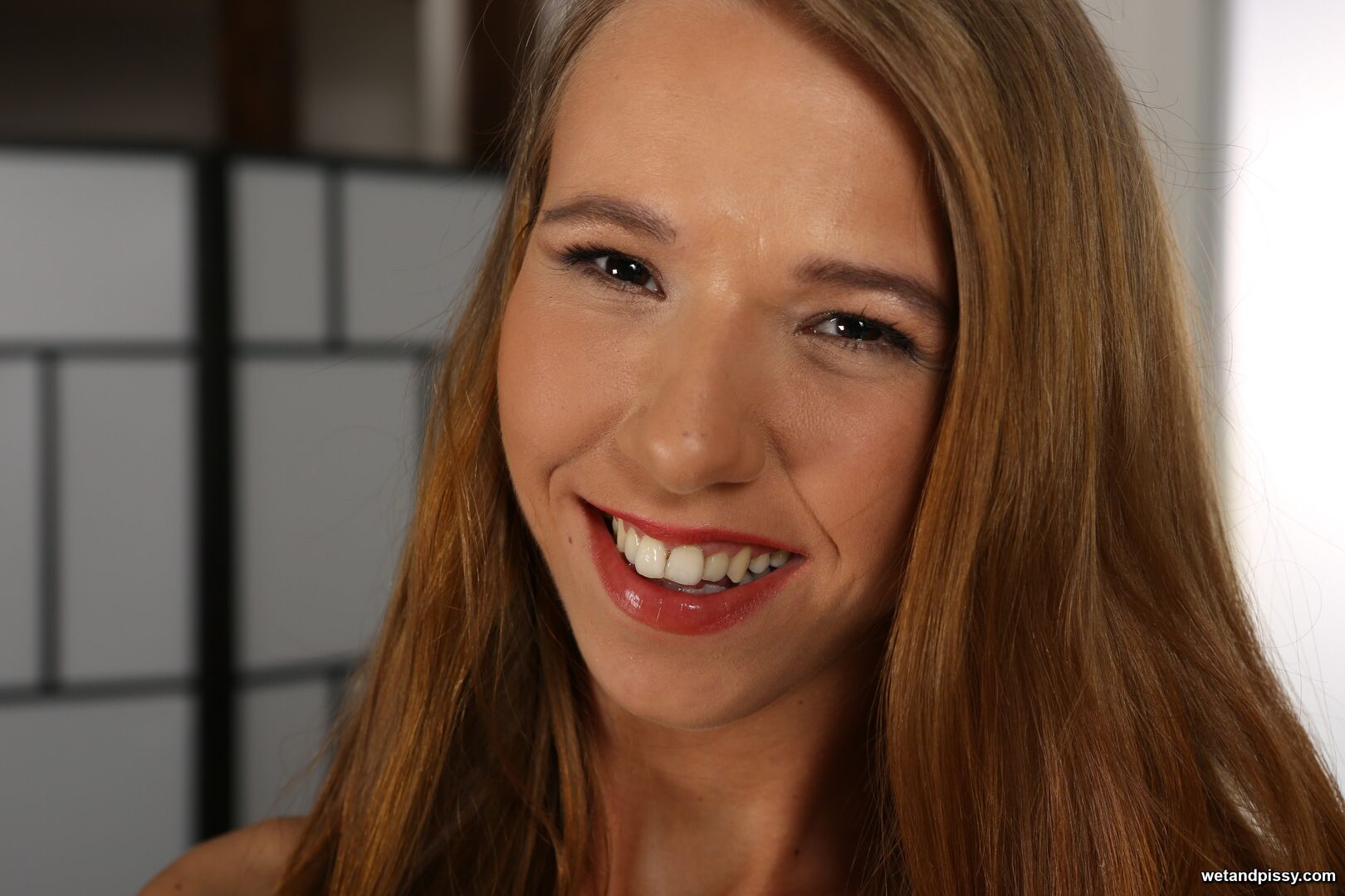 PARIS DEVINE — PARIS DEVINE