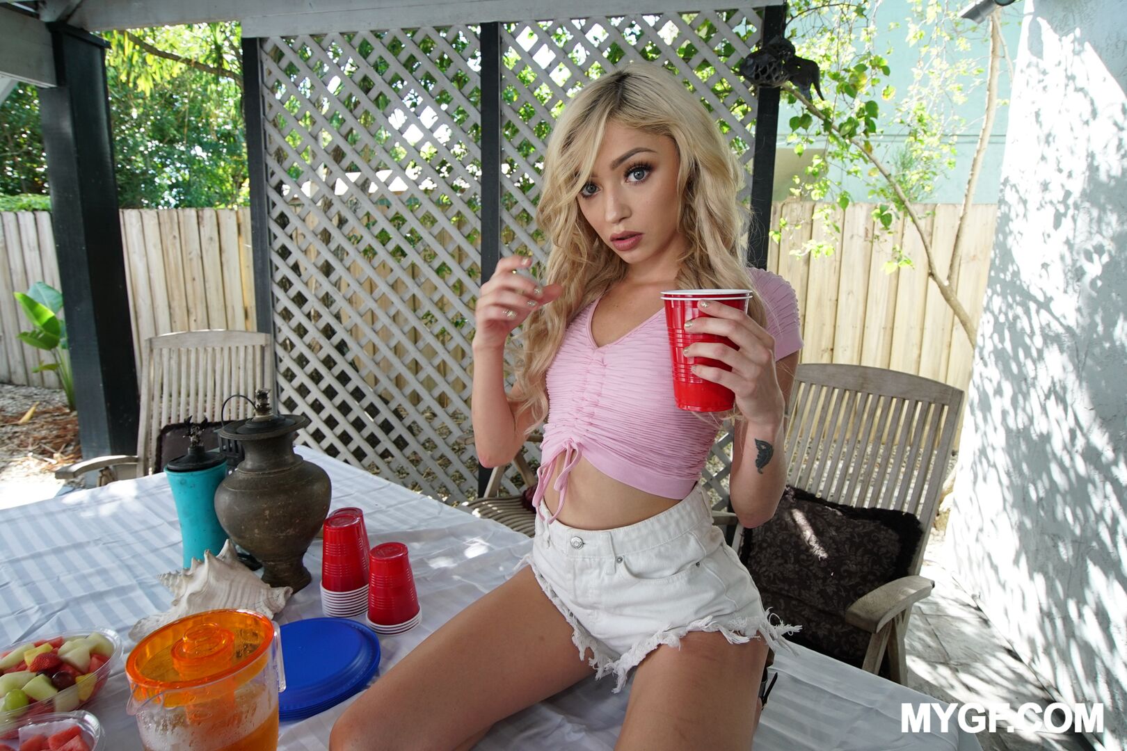 Sia Lust Loves To Get Fucked Outdoors