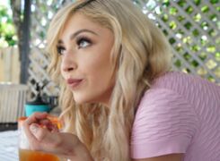 Sia Lust Loves To Get Fucked Outdoors