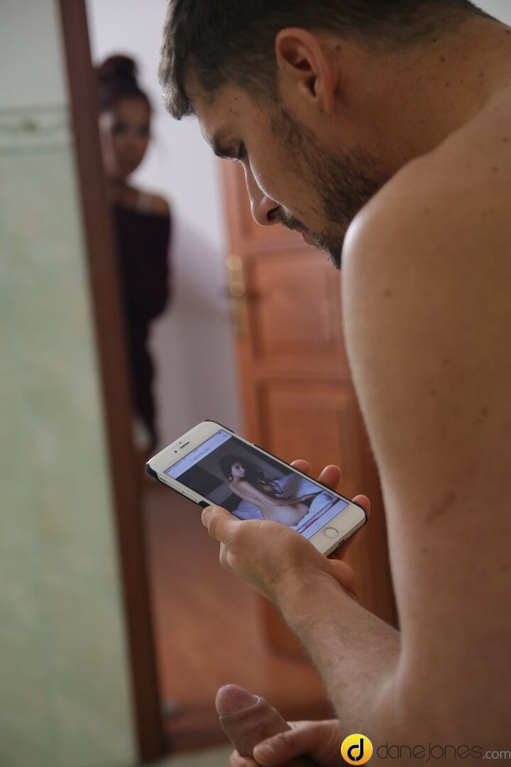 Secret fuck with GF behind his back