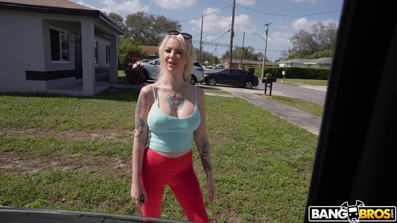 Fucking the Tattoo Girl