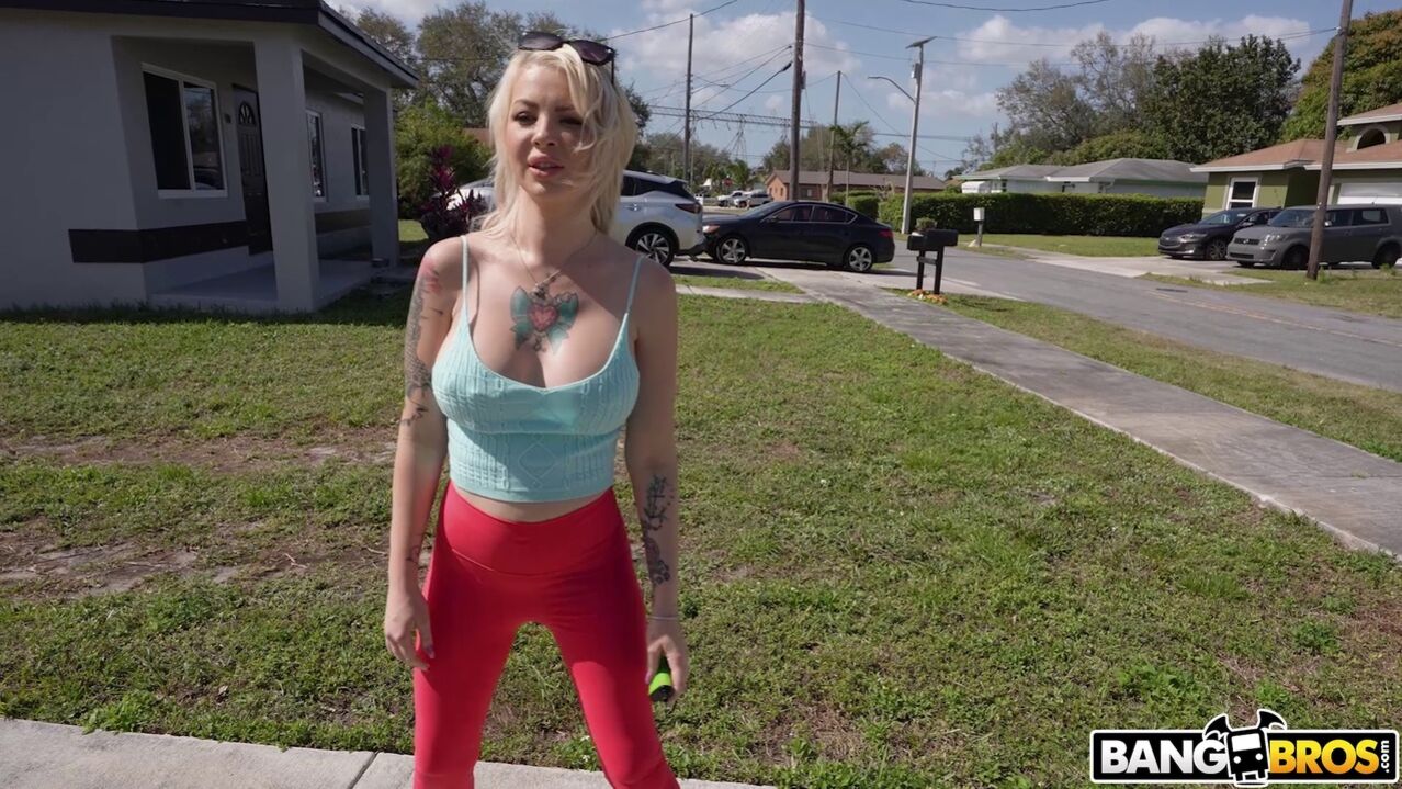 Fucking the Tattoo Girl
