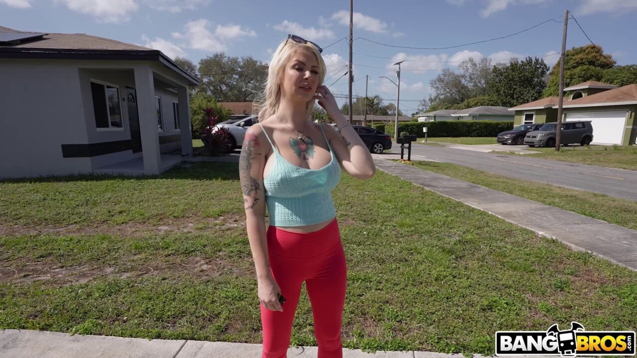 Fucking the Tattoo Girl