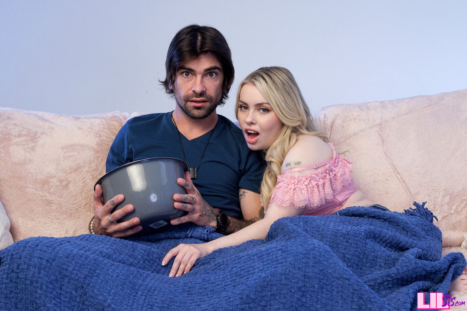 I Can Still Be Your Boyfriend Stepsis - S3:E2