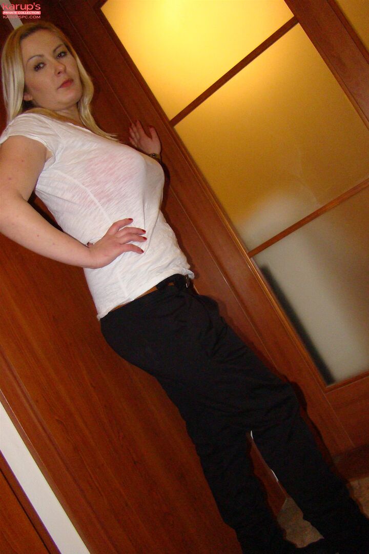 Helen Ashley 6843