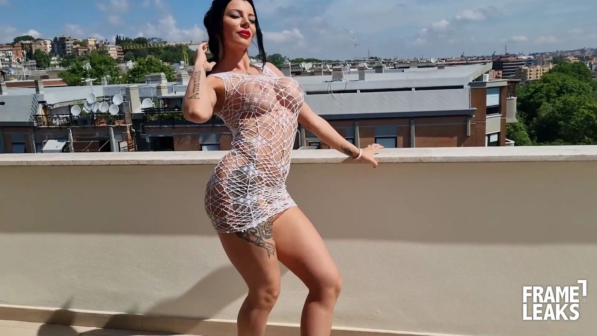 Amandha: Fucked Doggystyle On The Terrace