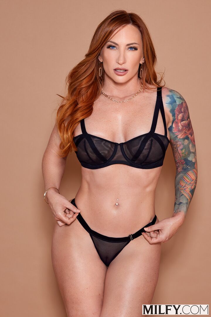 Curvy Mom Sophia Is Tempted By College Kids BBC