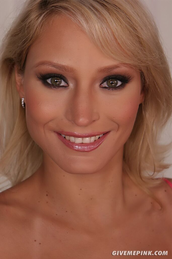 Leticia 3805