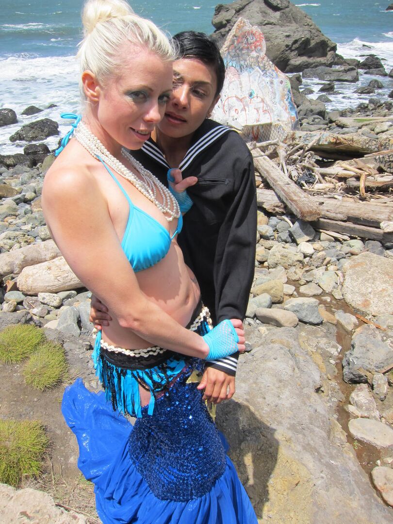 Lesbian Hotties Outdoor Sex
