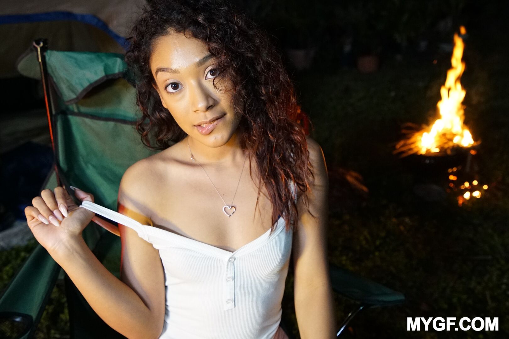 Sarah Lace Fucked In Camping Trip
