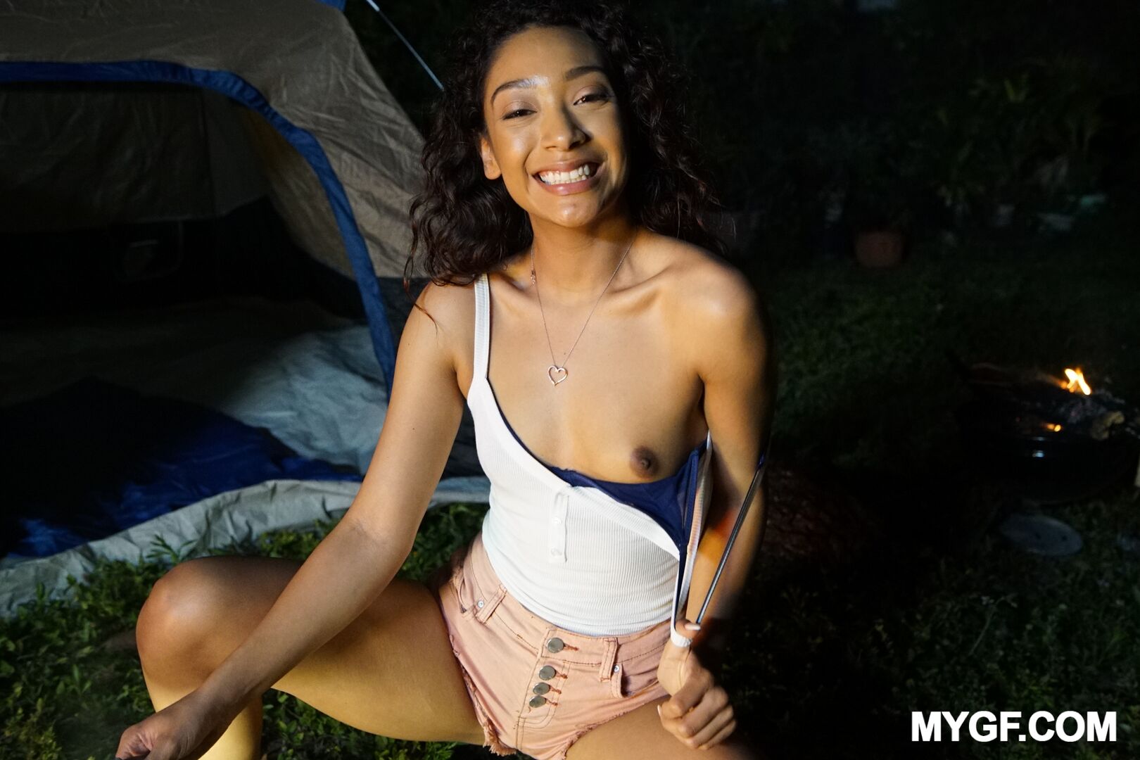 Sarah Lace Fucked In Camping Trip
