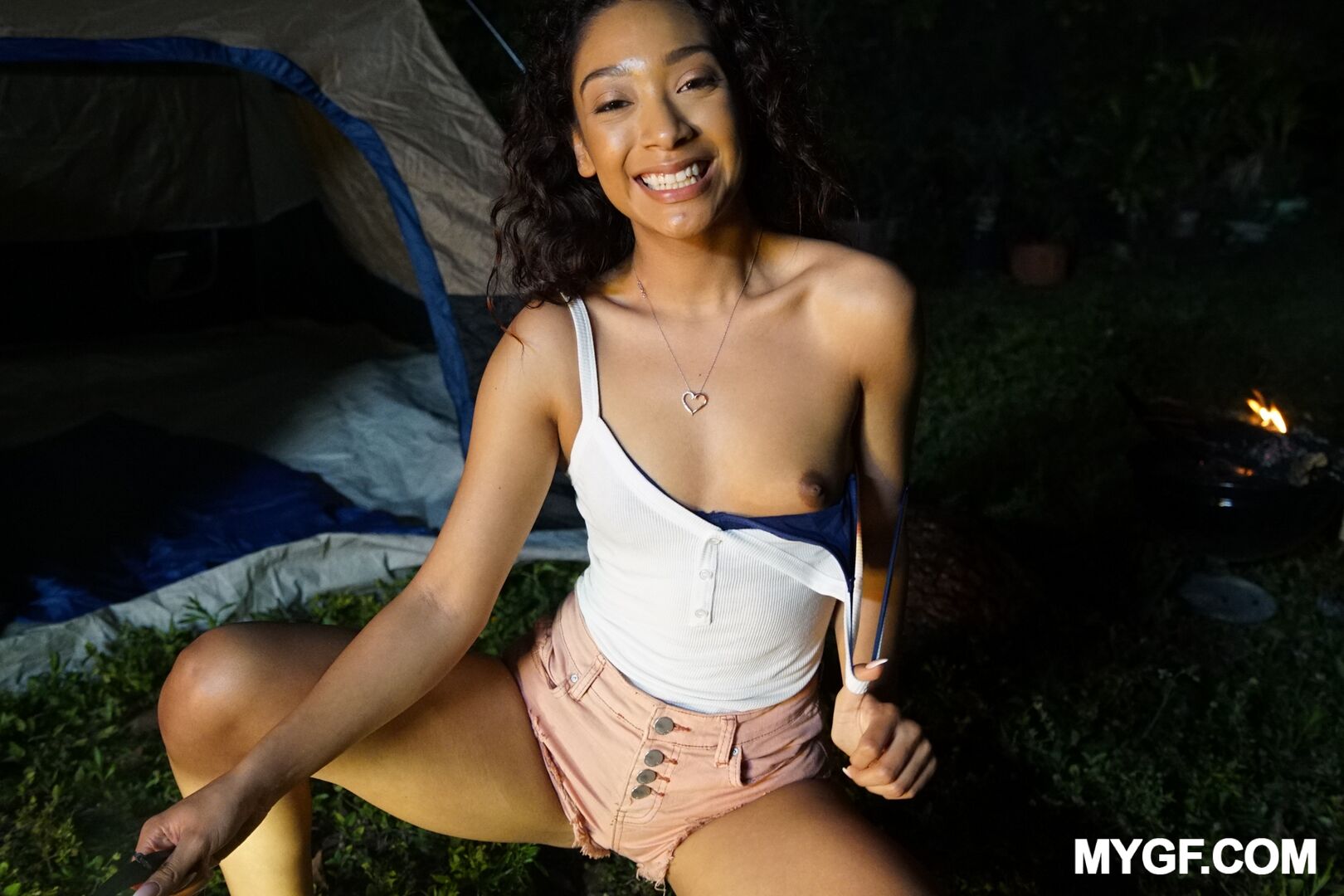 Sarah Lace Fucked In Camping Trip