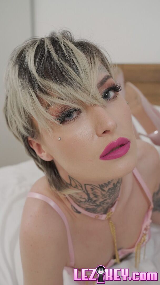 BTS with Tabitha Poison