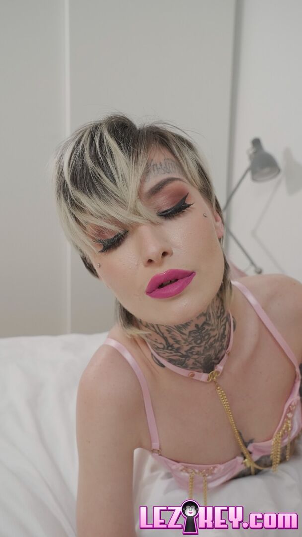 BTS with Tabitha Poison