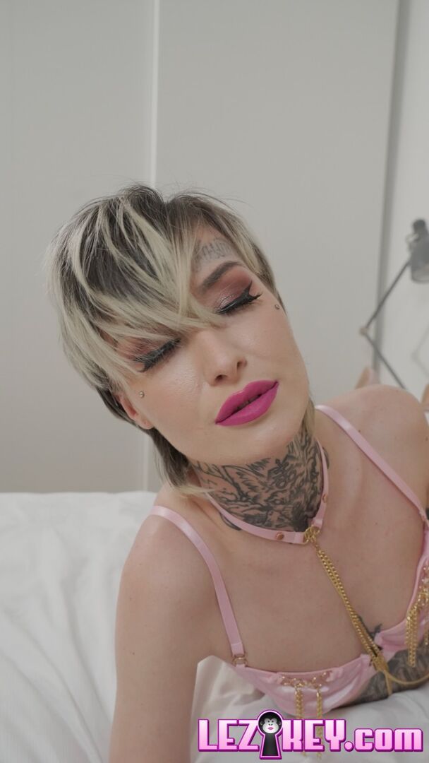 BTS with Tabitha Poison