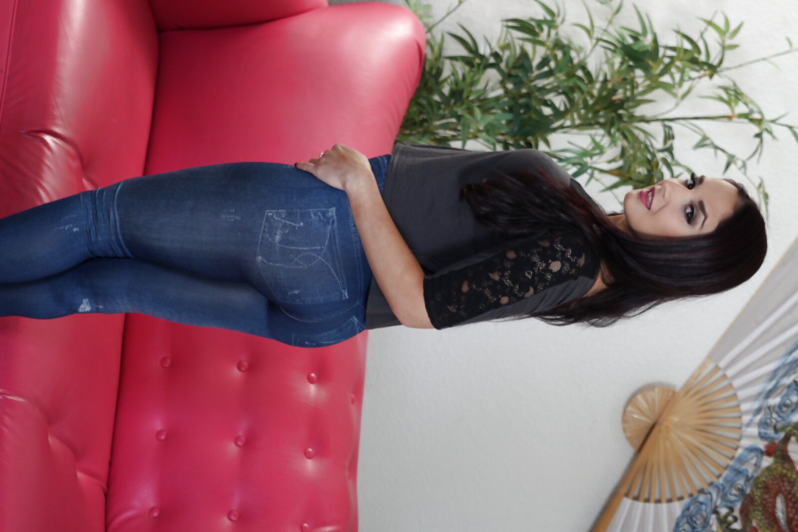 Sheena Ryder Loves Bouncing Her Round Booty On Cocks