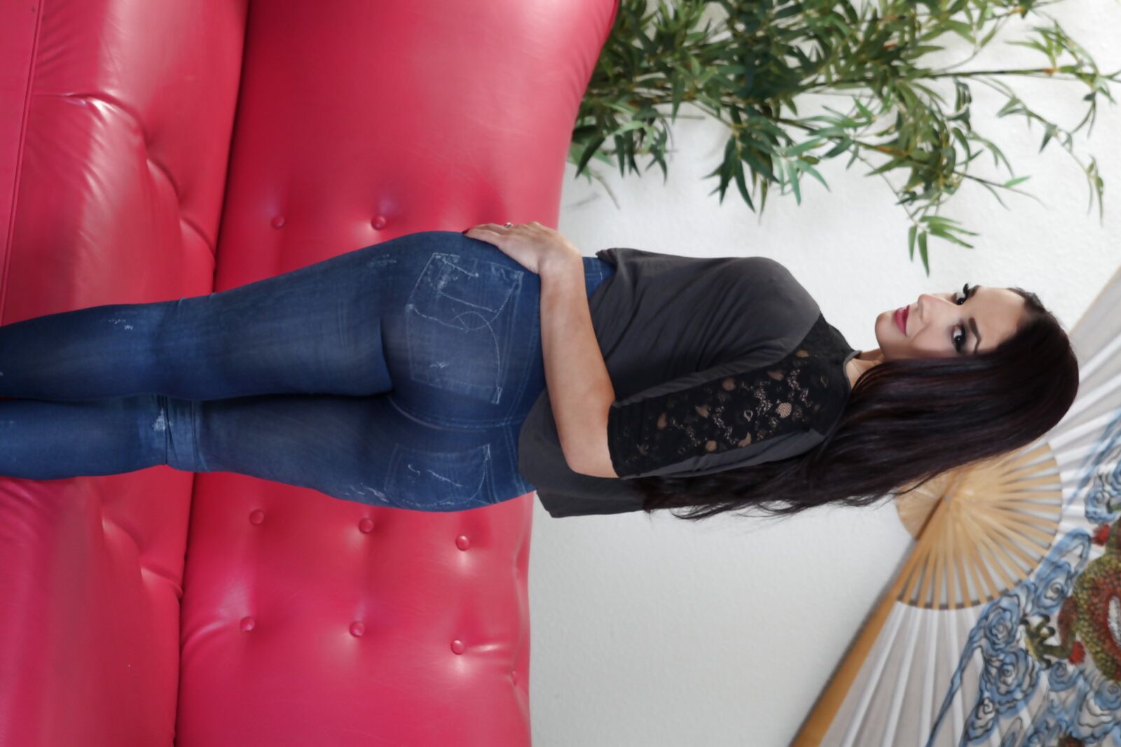Sheena Ryder Loves Bouncing Her Round Booty On Cocks