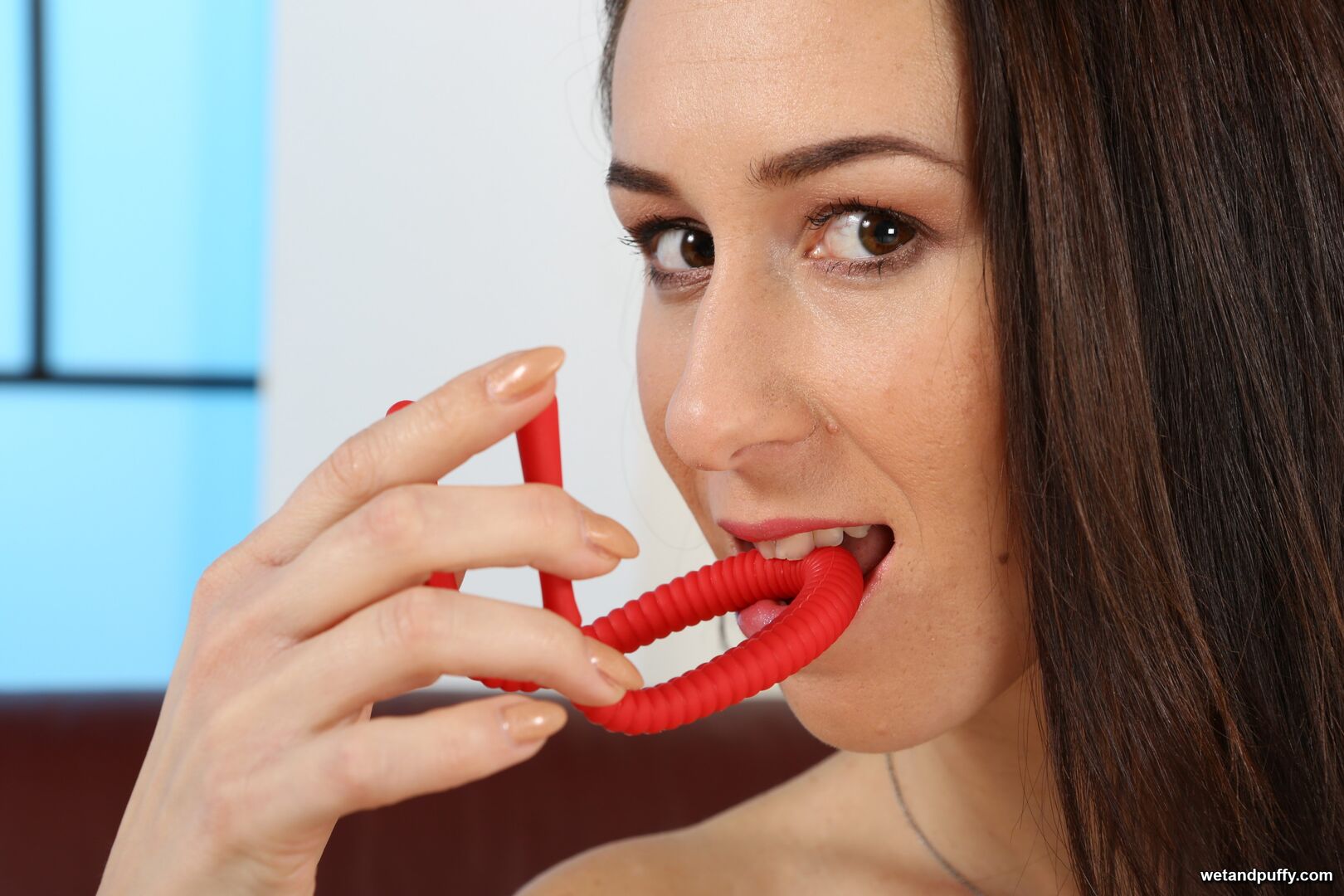 SISSY — LITTLE RED SPECULUM