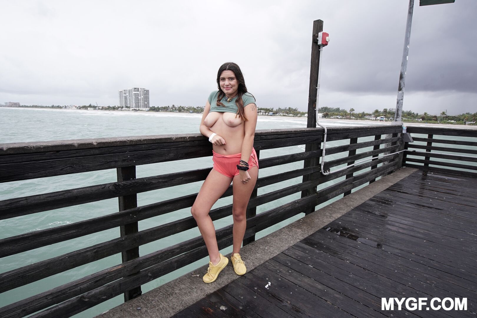 Loser lexx gets wild sex for her birthday