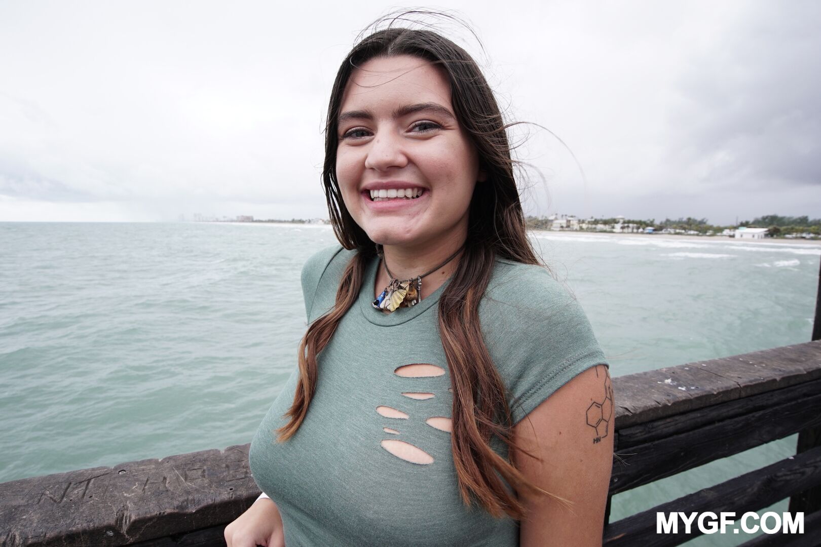 Loser lexx gets wild sex for her birthday