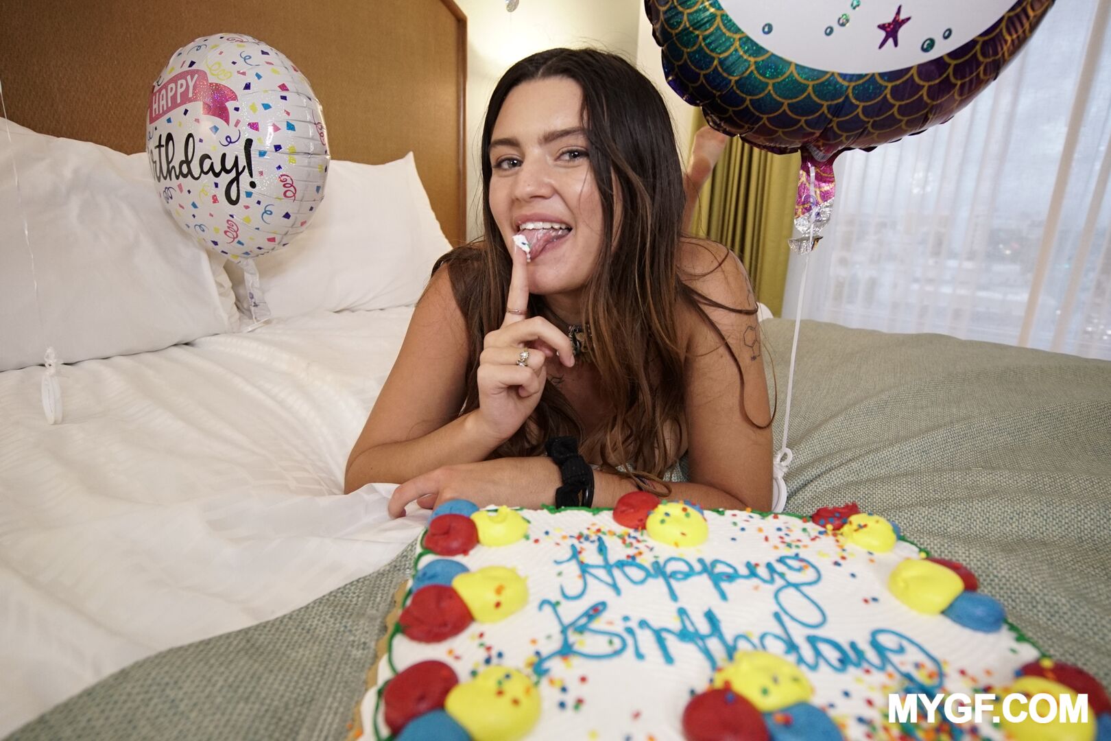 Loser lexx gets wild sex for her birthday