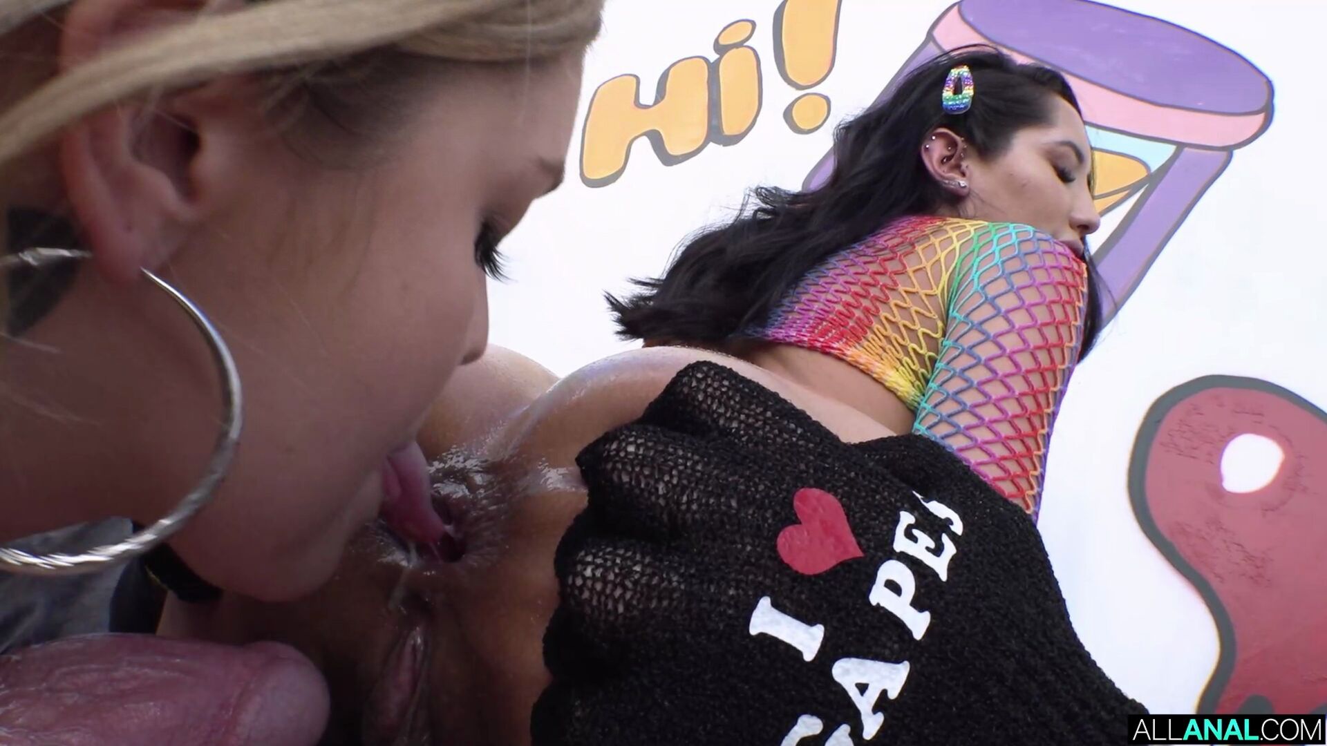 Kali Loves Chloe's Ass