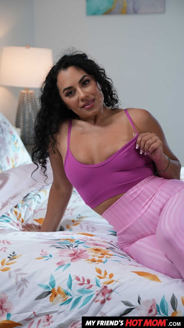 Sexy MILF Brianna Bourbon is horny for cock