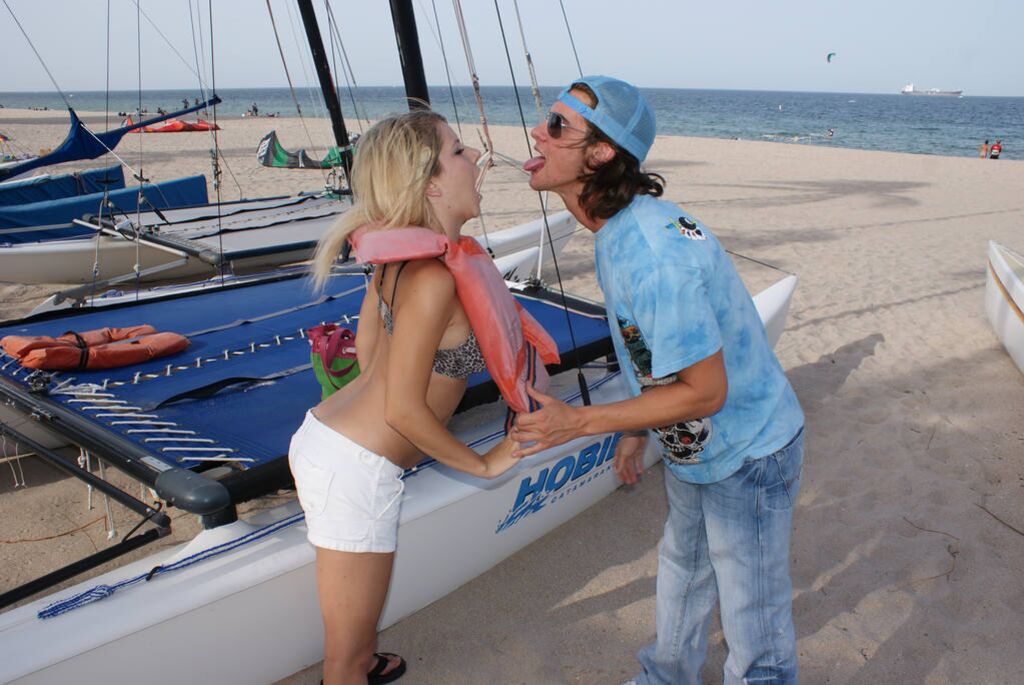 Teen HDVCC0010