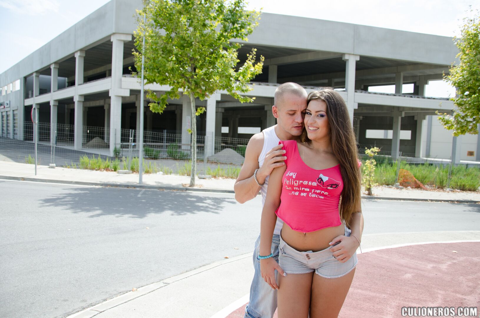 Girl gets ditched after banging