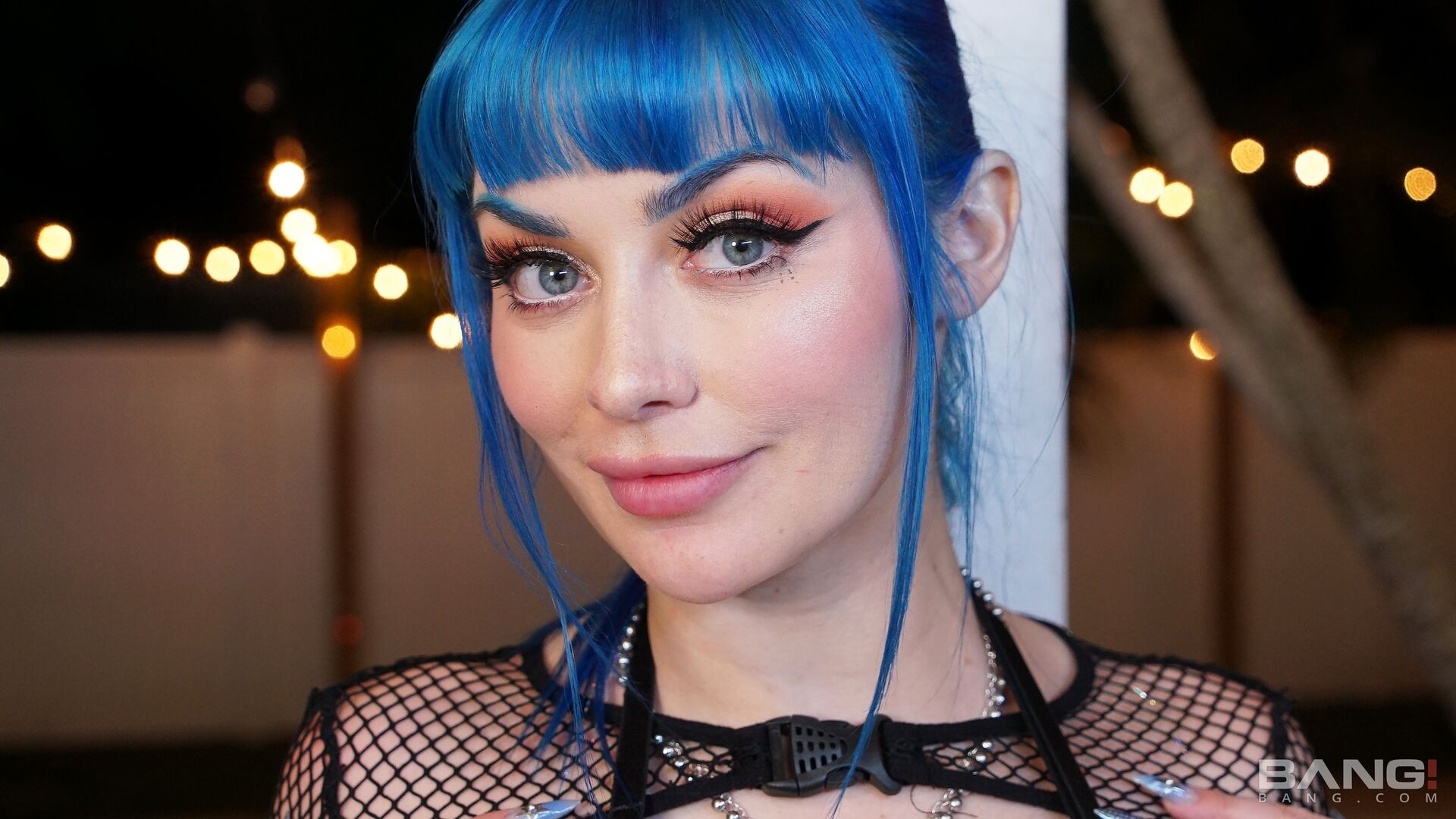 Jewelz Blu Torch Dances Before Taking On A Huge Dick