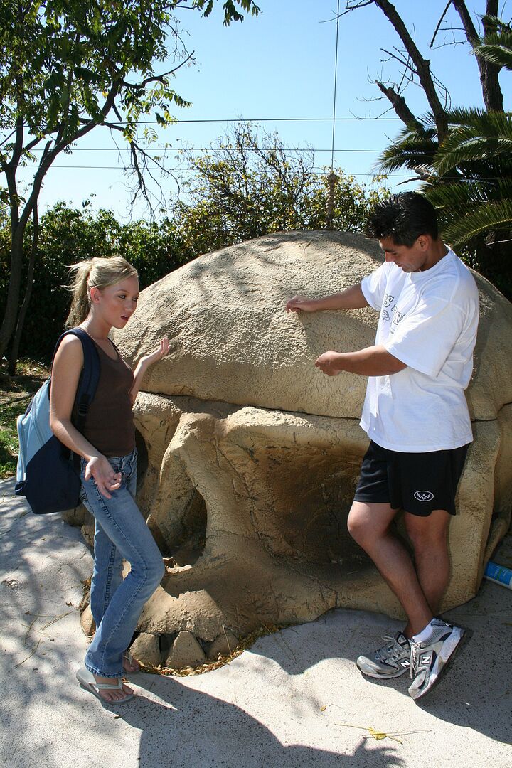 Madison Scott Gets A Facial In The Hot Tub