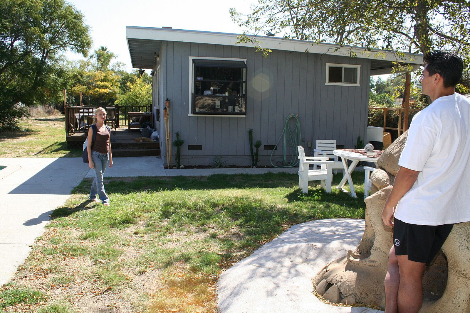 Madison Scott Gets A Facial In The Hot Tub