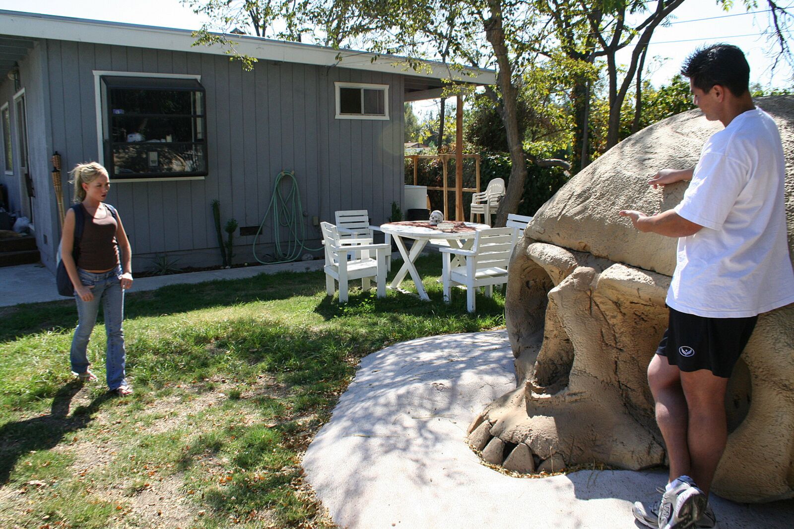 Madison Scott Gets A Facial In The Hot Tub