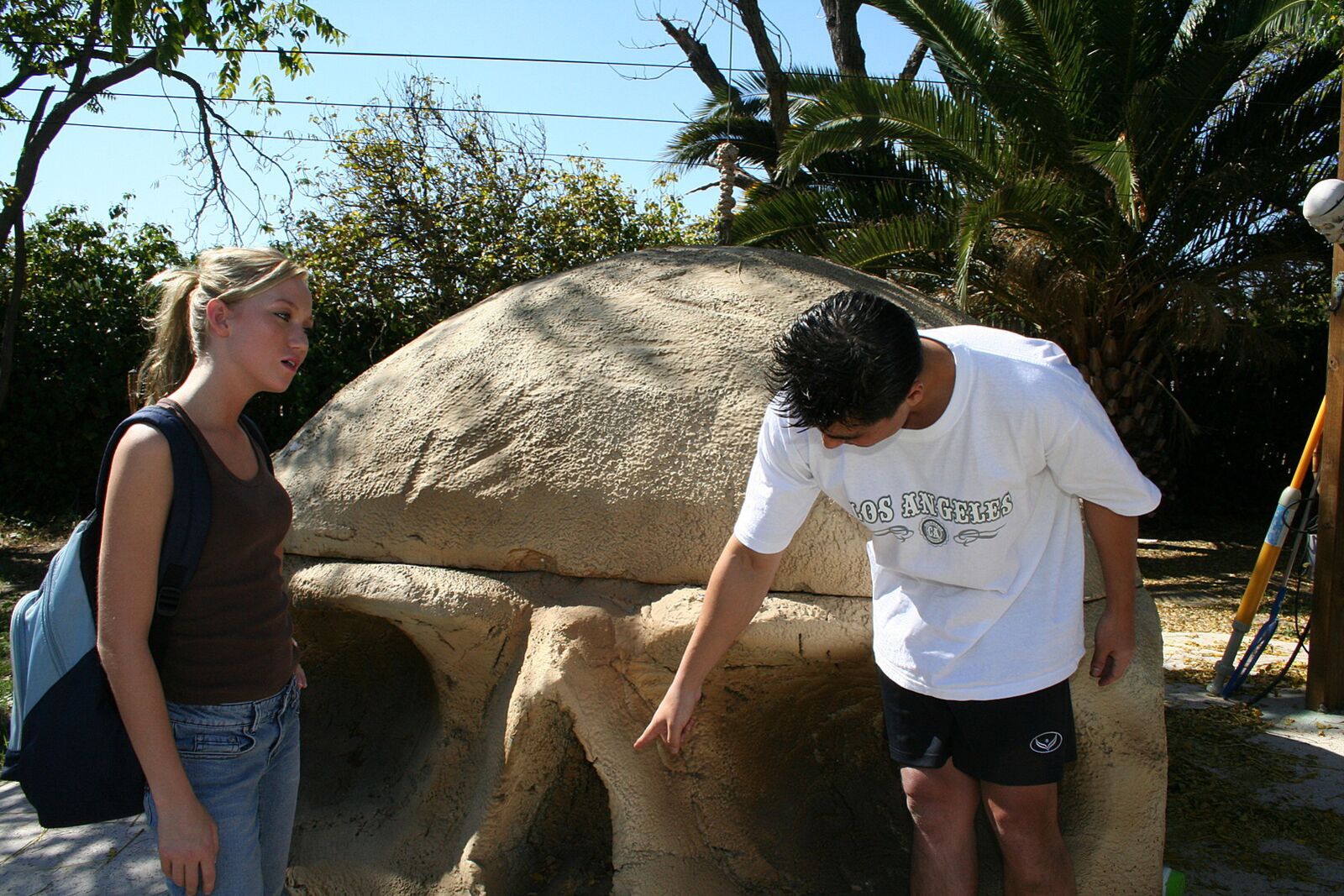 Madison Scott Gets A Facial In The Hot Tub