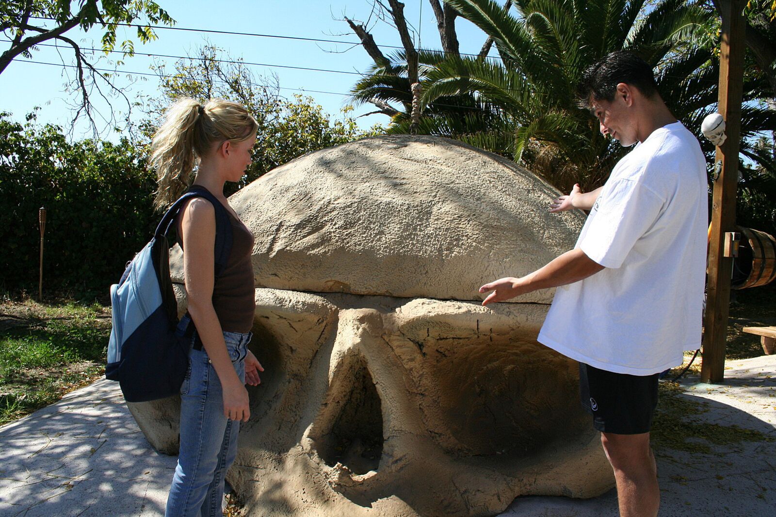Madison Scott Gets A Facial In The Hot Tub