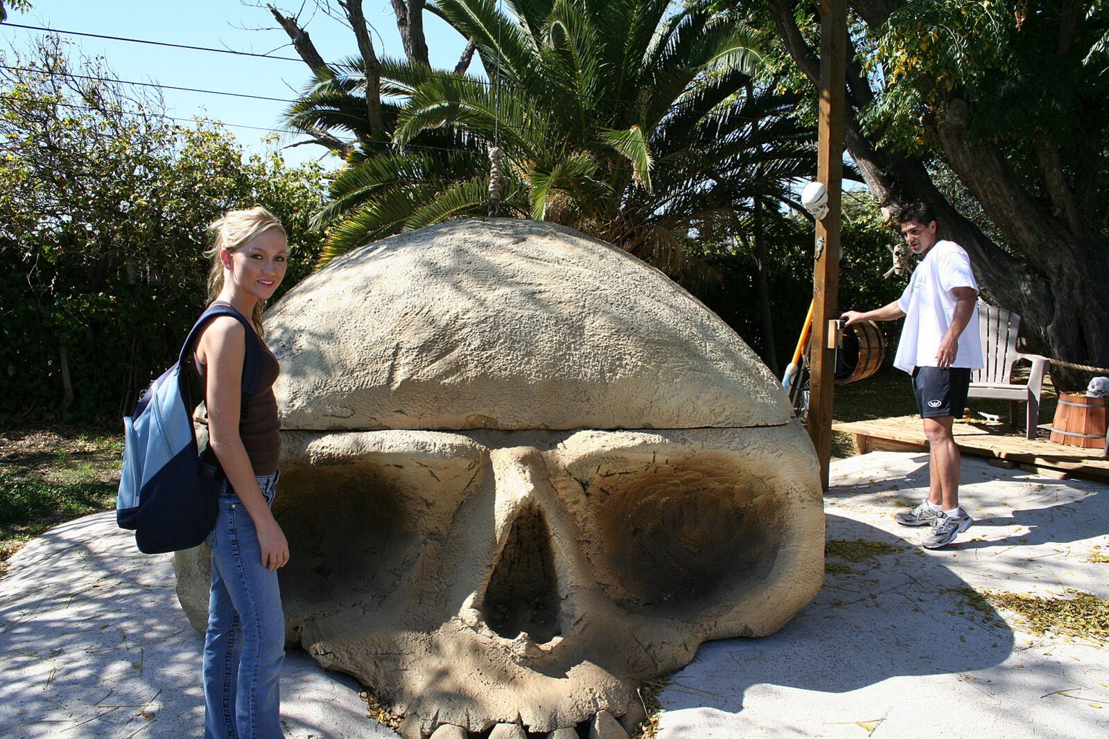 Madison Scott Gets A Facial In The Hot Tub