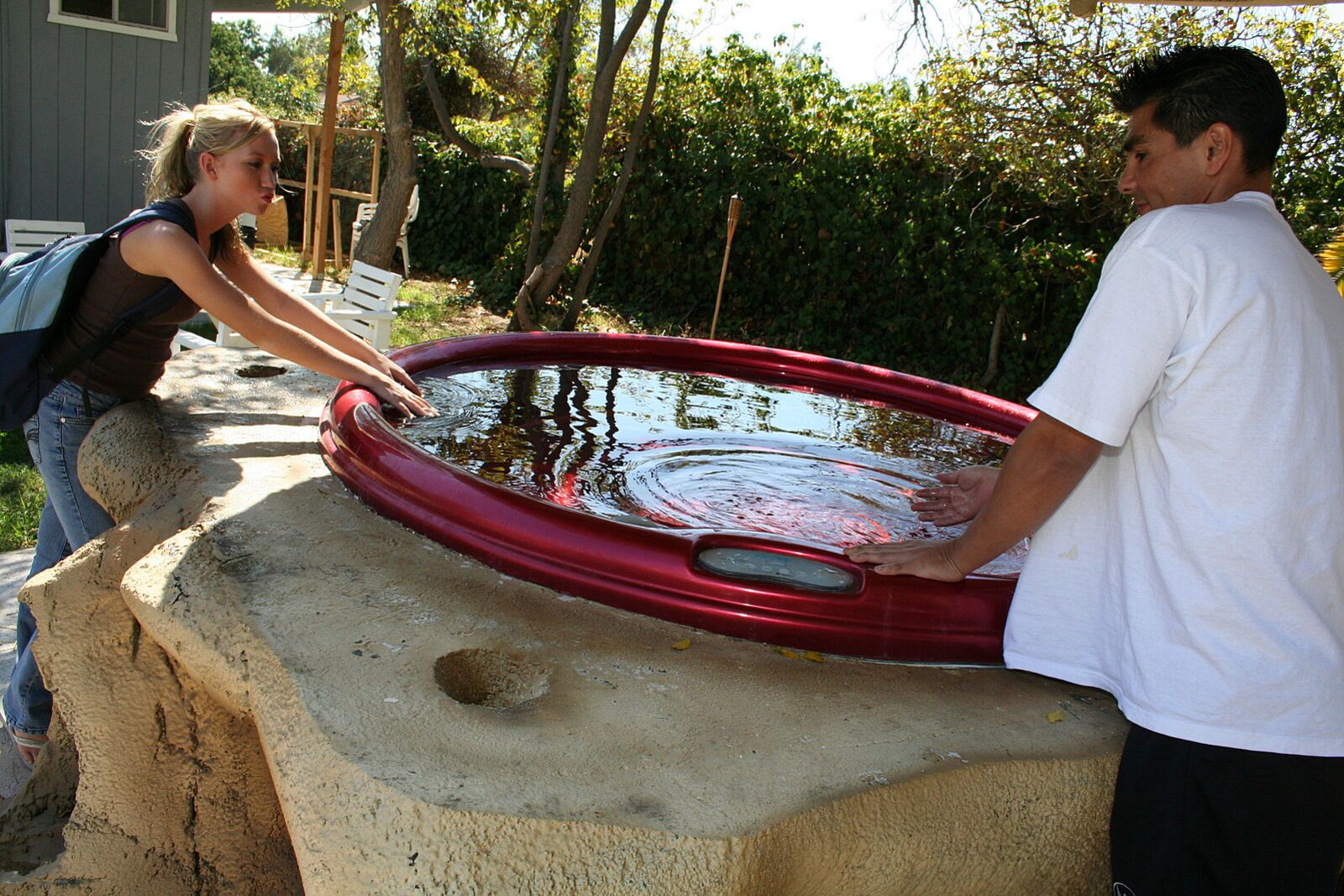 Madison Scott Gets A Facial In The Hot Tub