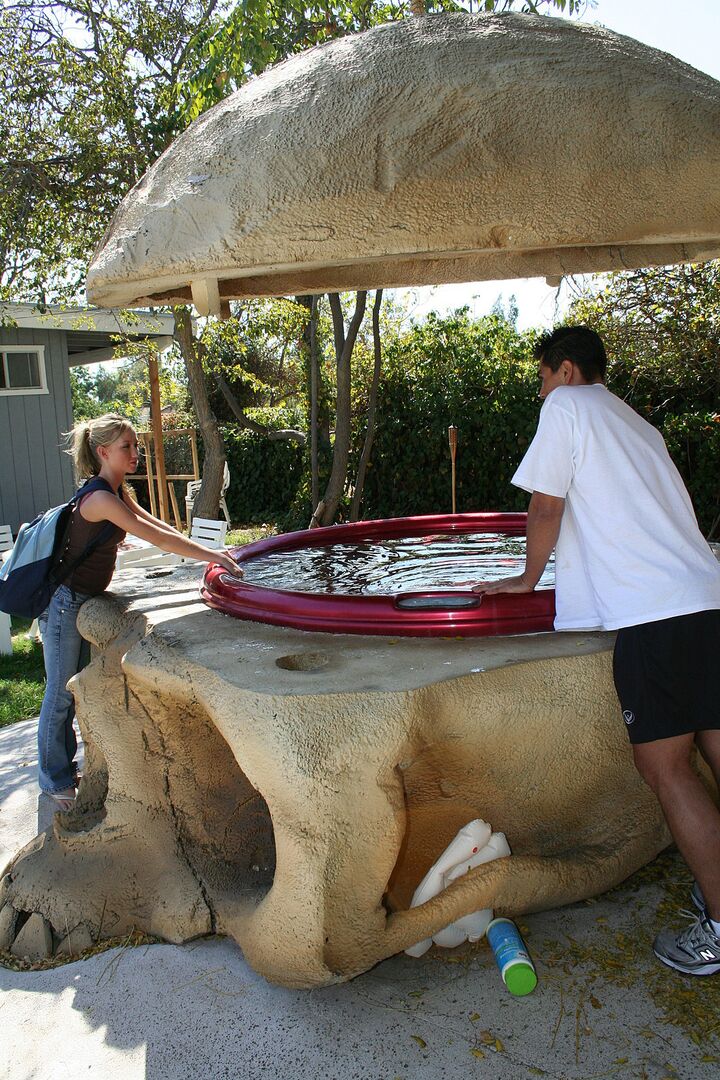 Madison Scott Gets A Facial In The Hot Tub