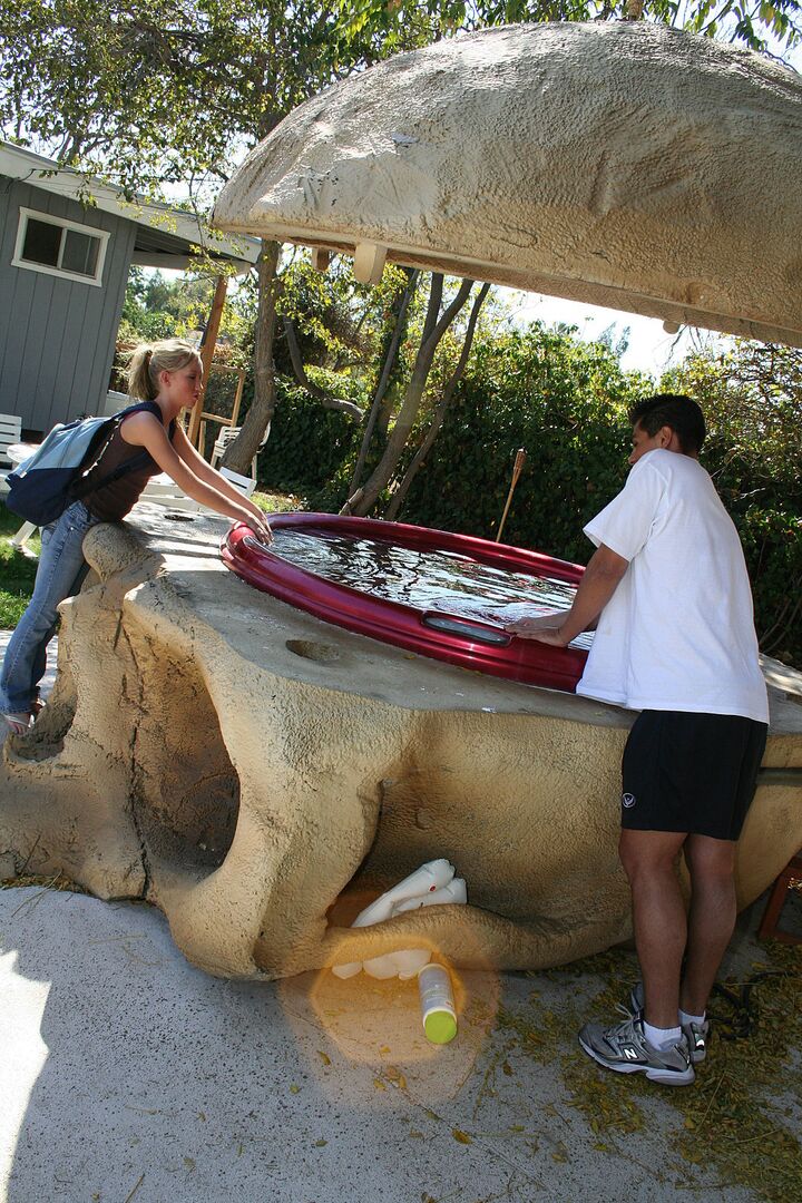 Madison Scott Gets A Facial In The Hot Tub