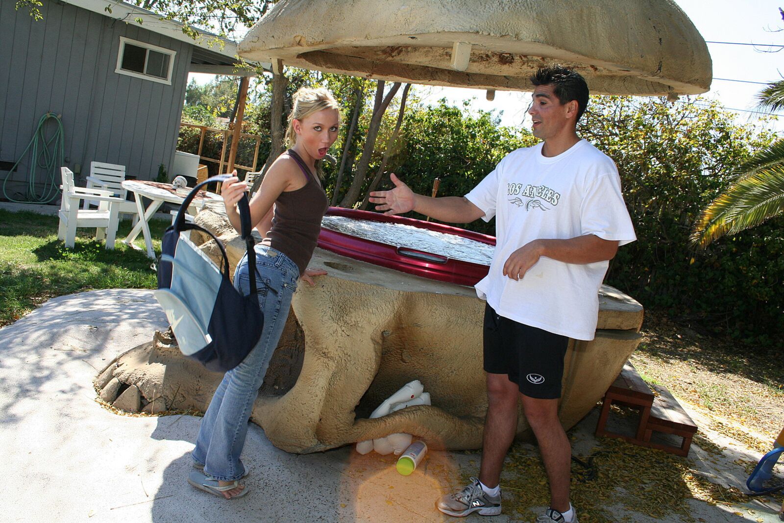 Madison Scott Gets A Facial In The Hot Tub