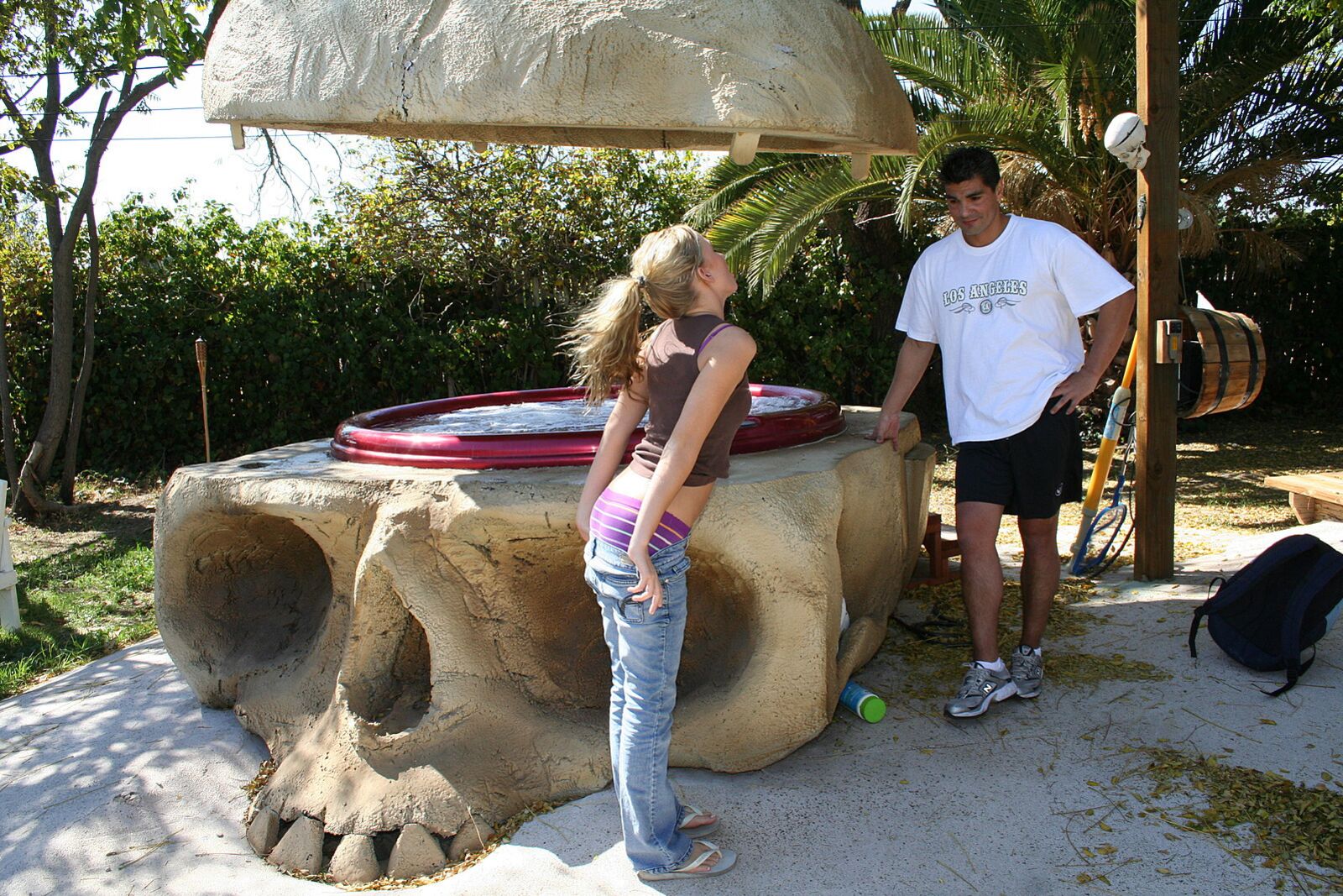 Madison Scott Gets A Facial In The Hot Tub