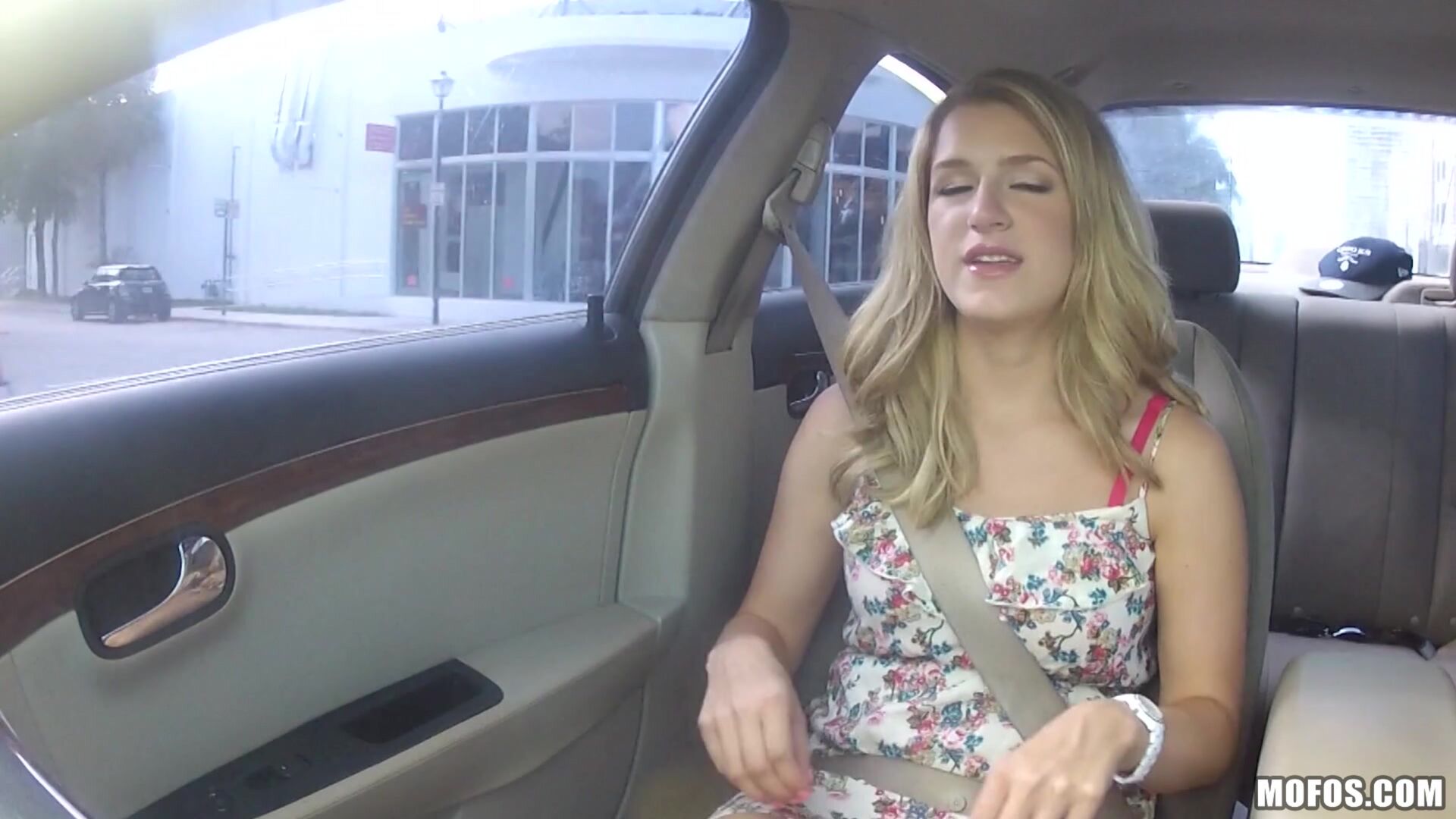 Blonde Gets Nailed on Camera