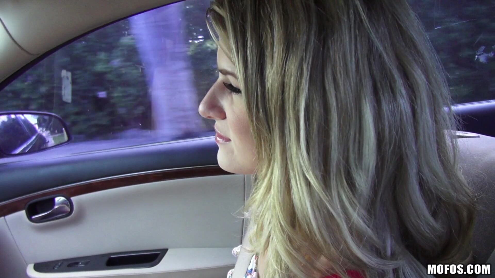Blonde Gets Nailed on Camera
