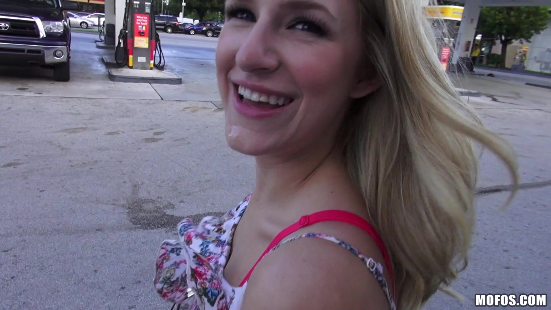 Blonde Gets Nailed on Camera